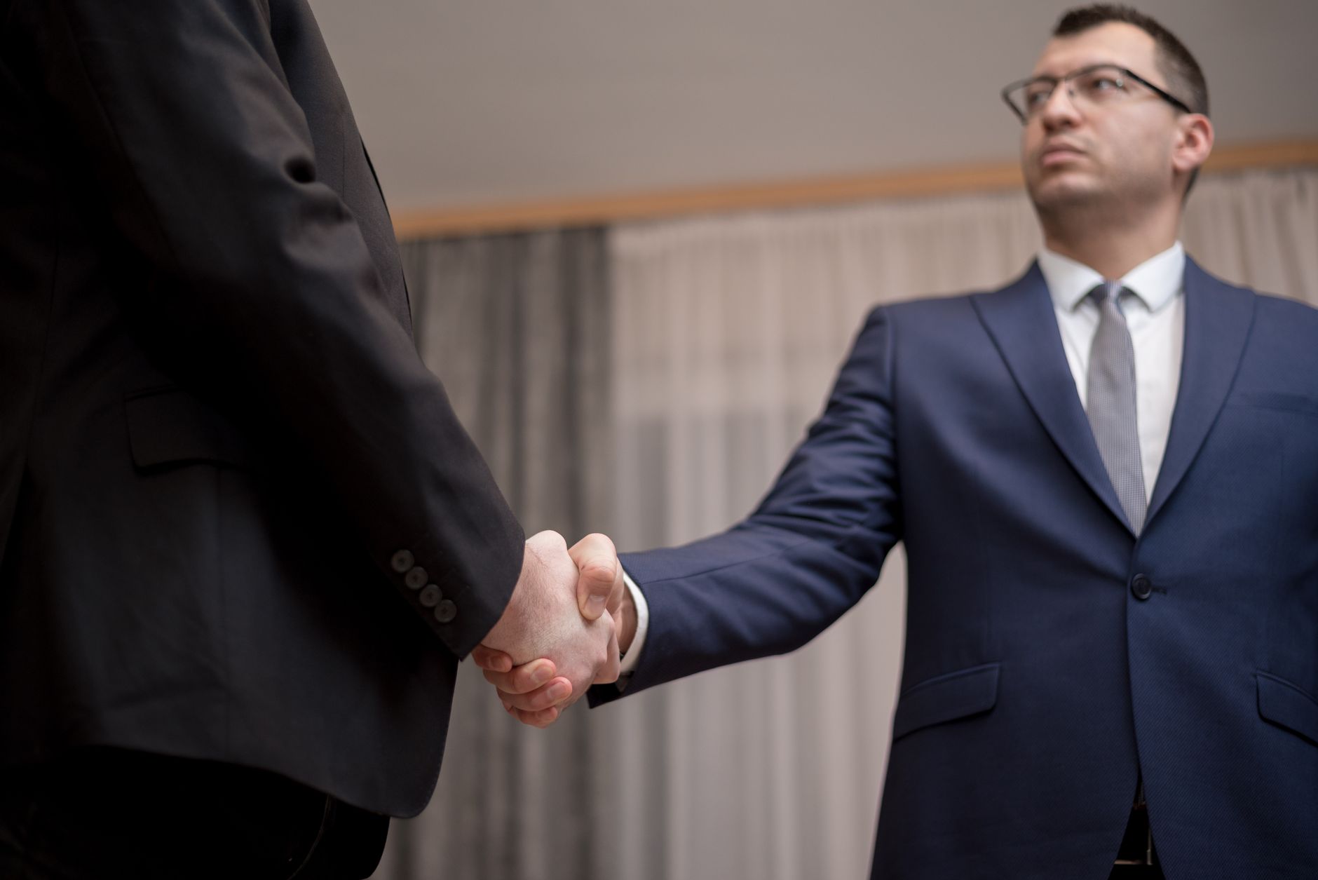 Executive travel advisors executing a confidential host agency transition agreement